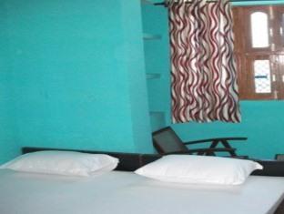 Hare Rama Hare Krishna Guest House Varanasi Exterior photo