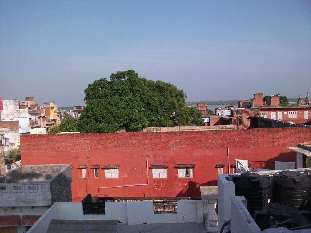 Hare Rama Hare Krishna Guest House Varanasi Exterior photo